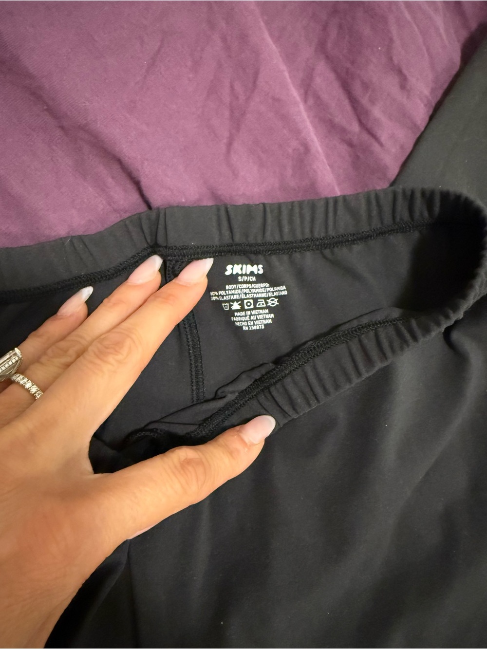 SKIMS fits everybody leggings